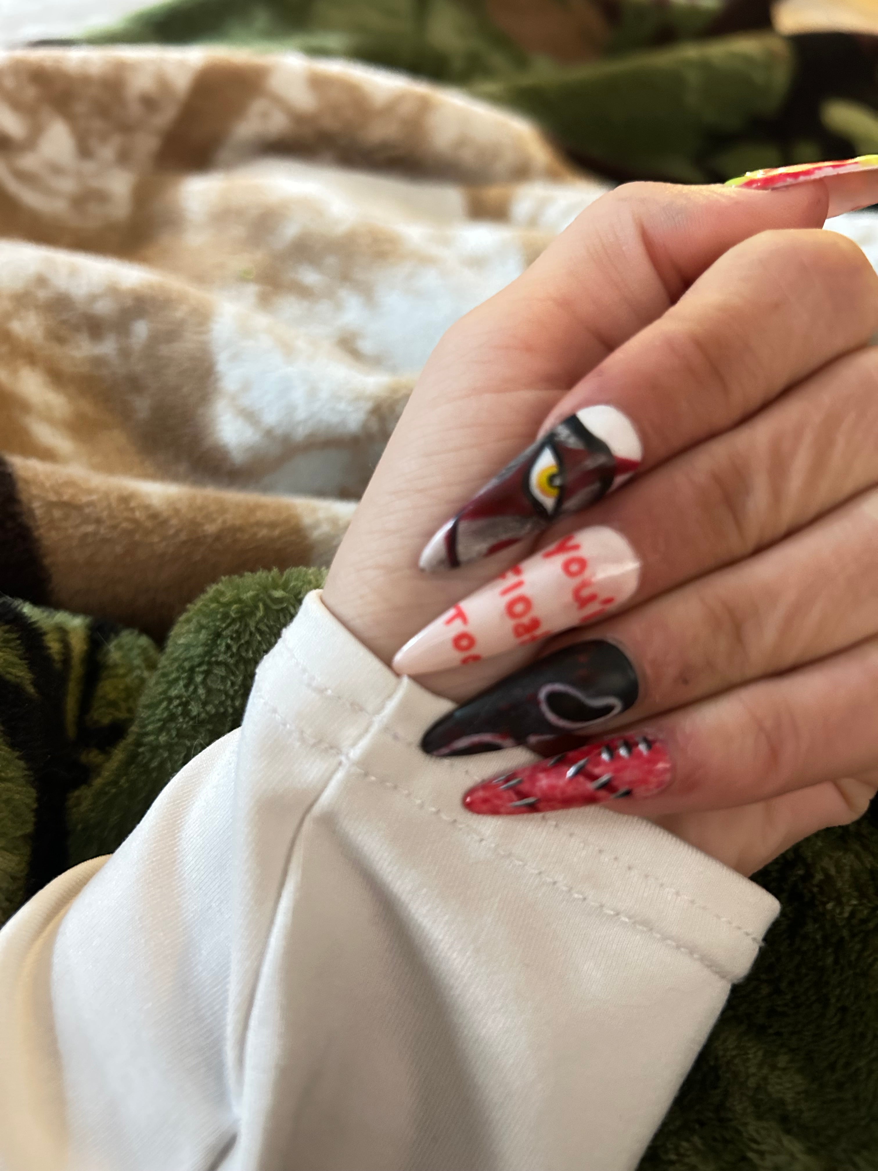 Customizable press on nail sets